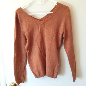 V-neck front & back light sweater